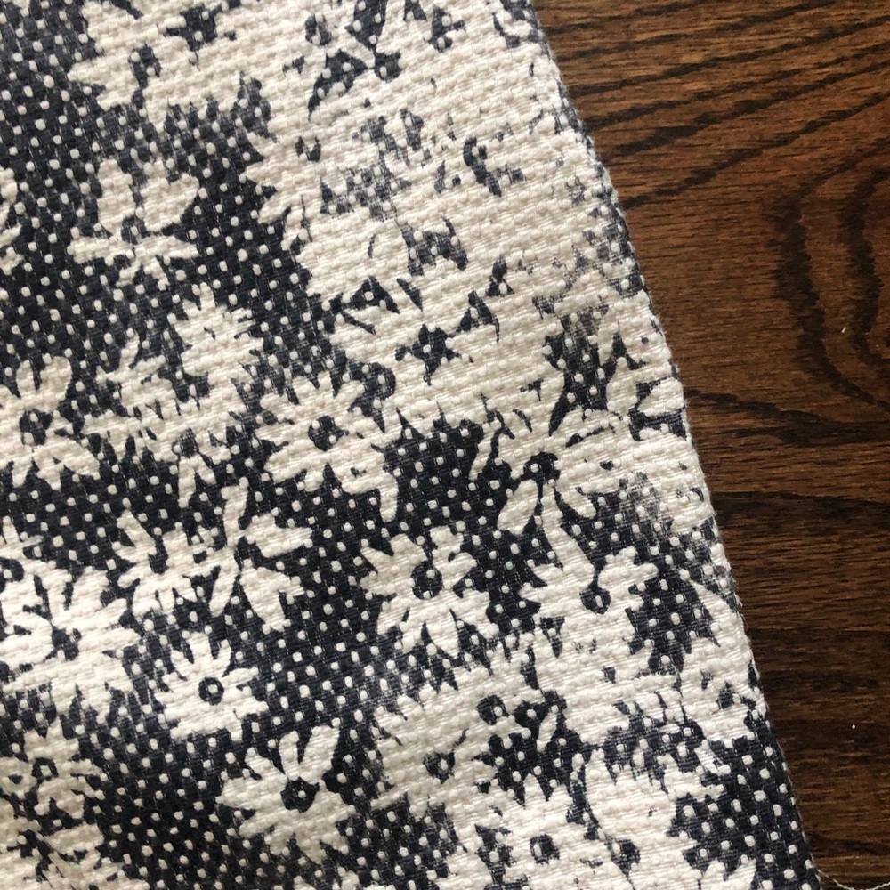 Printed Sam Edelman Shorts - Picture 4 of 5